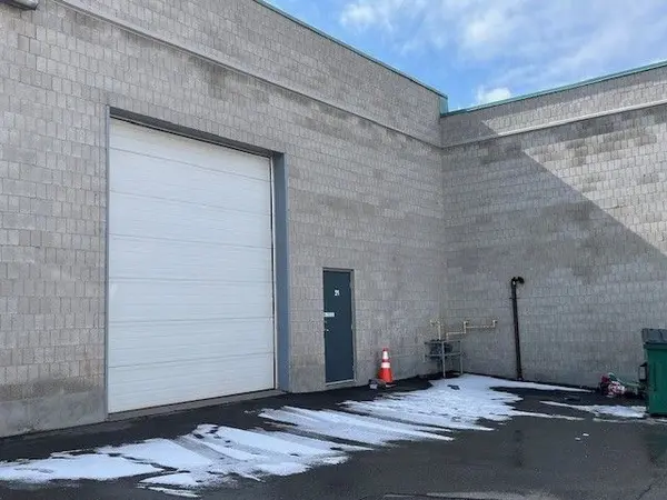 17075 Leslie ST #21, Newmarket, ON L3Y 8E1