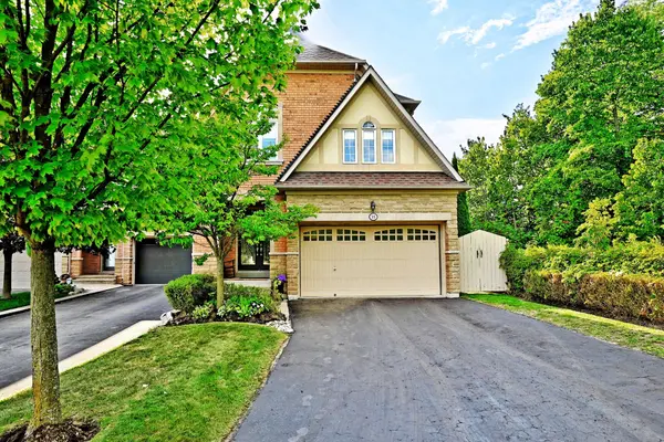 55 Carriage House CT, Richmond Hill, ON L4E 4V3