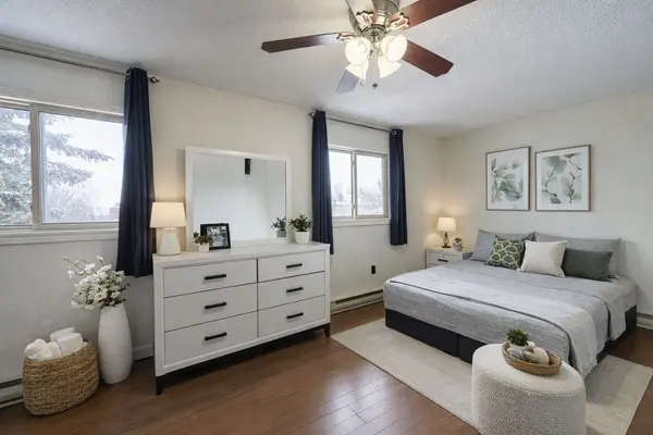 23 Meadow LN #7, Barrie, ON L4N 7K3