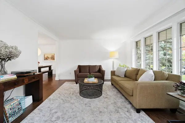 265 Snowden RD, Oakville, ON L6L 3X6