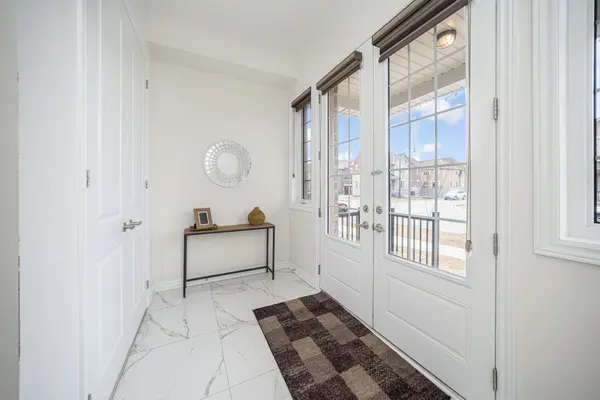 43 Clockwork DR, Brampton, ON L7A 4R8