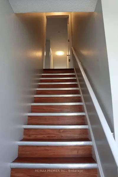 1657 Weston RD, Toronto W04, ON M9N 1V2