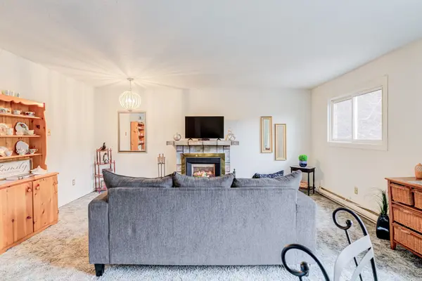 97 Kingham RD, Halton Hills, ON L7J 1S3