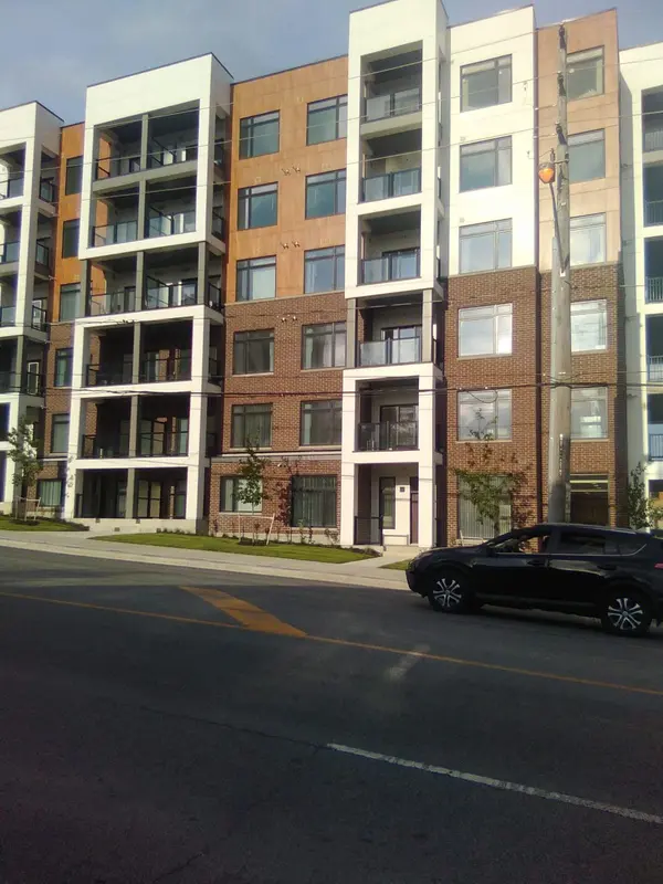 160 Canon Jackson DR #A104, Toronto W04, ON M6M 0C1