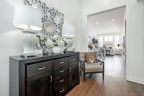 4252 Sarazen DR, Burlington, ON L7M 4Z2