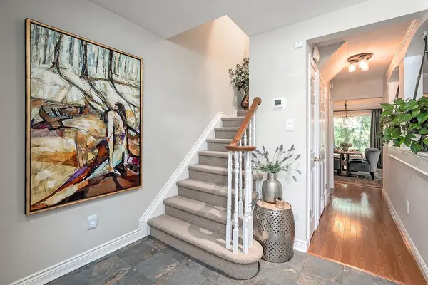 1580 Kerns RD #5, Burlington, ON L7P 3A7