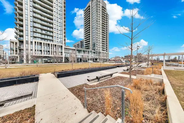 15 Zorra ST #1308, Toronto W08, ON M8Z 4Z6