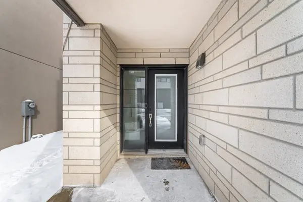 1121 Cooke BLVD #80, Burlington, ON L7T 0C4