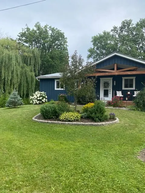 49 Cooke Armstrong RD, Quinte West, ON K0K 2C0