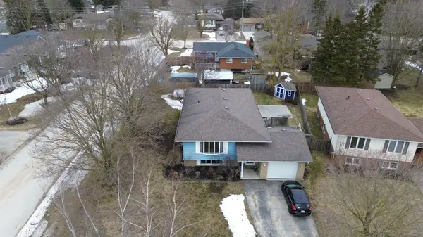 294 Forest Glen DR, Wellington North, ON N0G 2L2