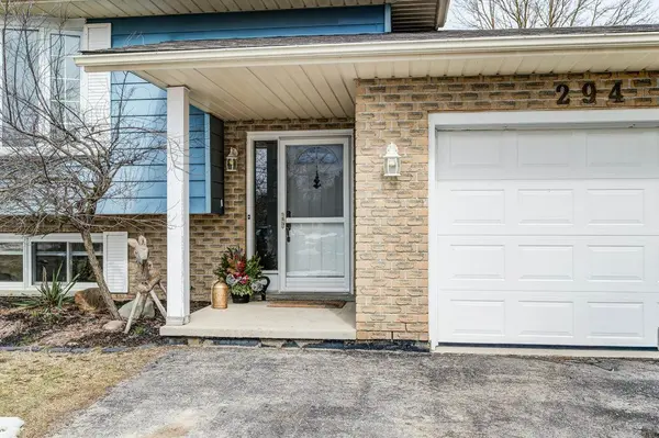 294 Forest Glen DR, Wellington North, ON N0G 2L2