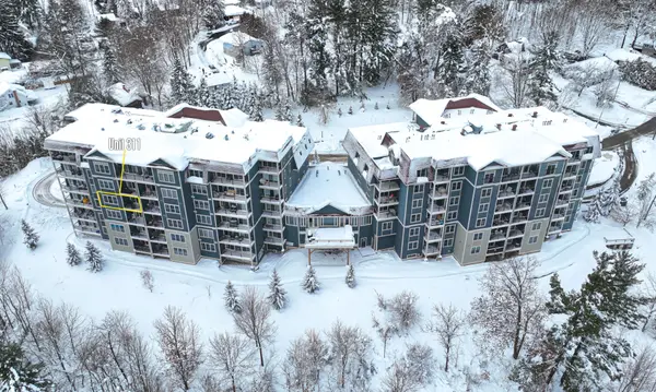 10 Kimberley AVE #B/311, Bracebridge, ON P1L 0A6