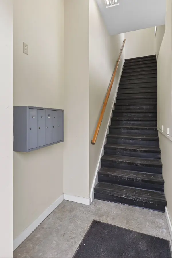 3 St Andrew ST #2, Ingersoll, ON N5C 2S8