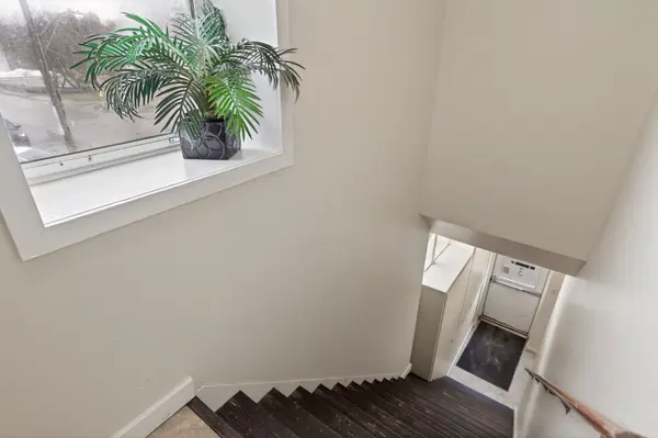 3 St Andrew ST #2, Ingersoll, ON N5C 2S8