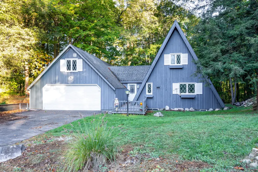 1686 Herrity LN, Berlin Twp, MI 48846