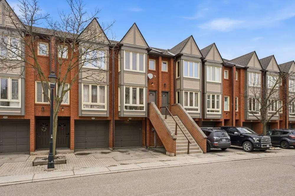 895 Maple AVE #636, Burlington, ON L7S 2H7