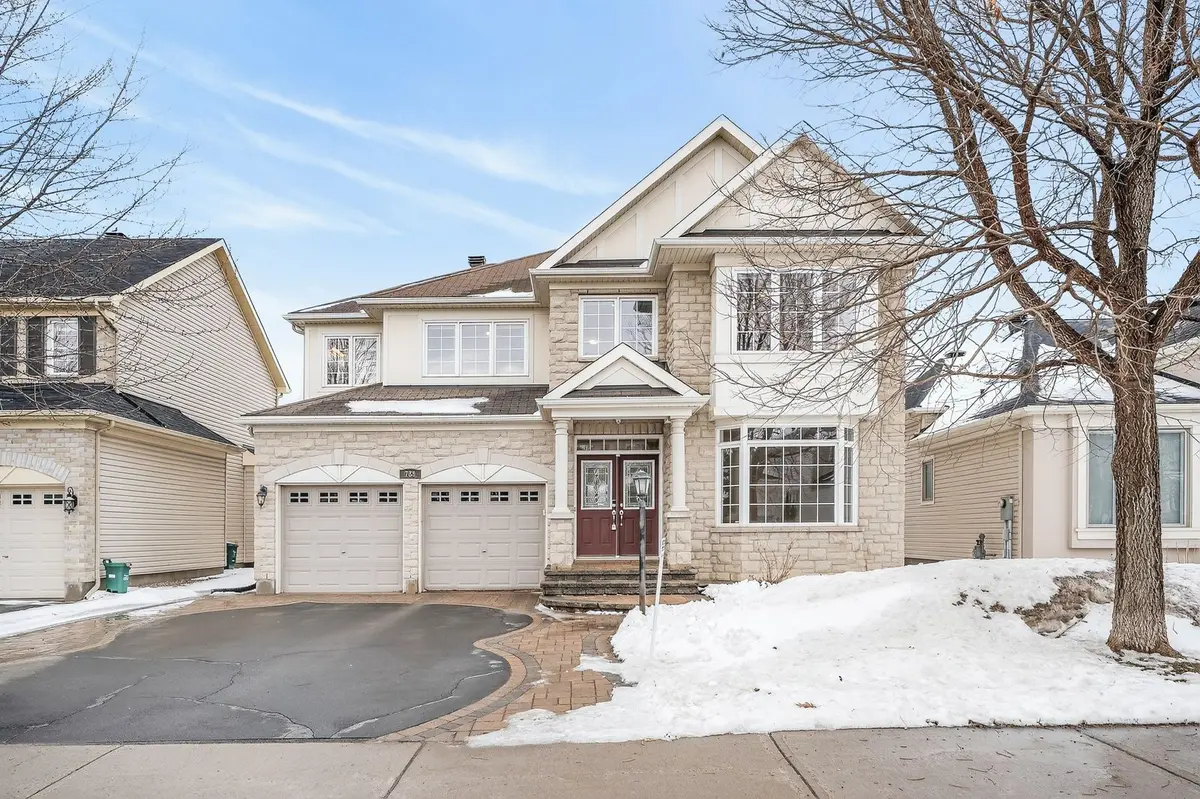788 Kilbirnie DR, Barrhaven, ON K2J 0M4
