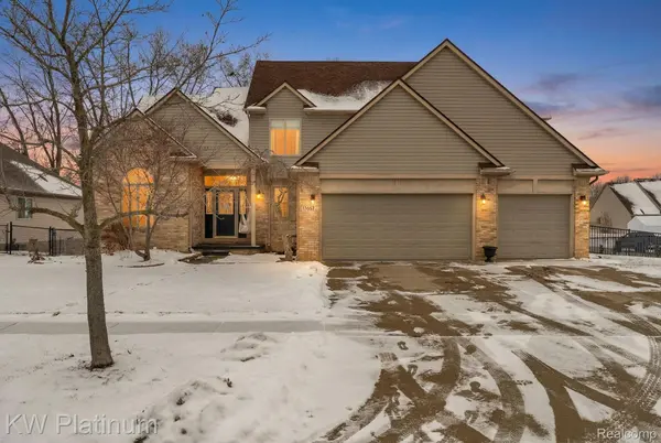 51963 Kings Pointe DR, New Baltimore, MI 48047