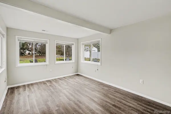 1784 Byron RD, Howell Township, MI 48855