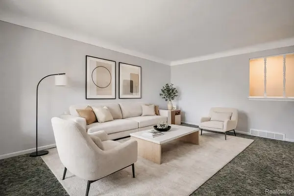 25748 Curie AVE, Warren, MI 48091