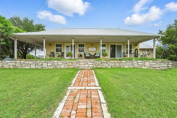 2116 Darby Dan Court, Granbury, TX 76049