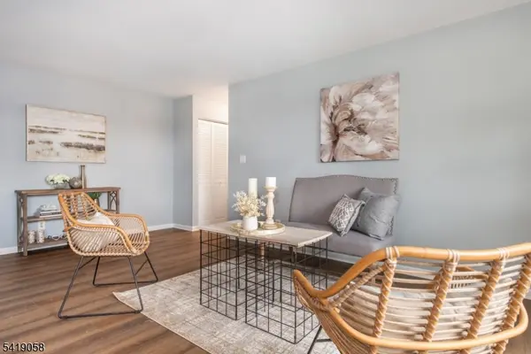 100 Pierson Miller Dr #9, Pompton Lakes Boro, NJ 07442