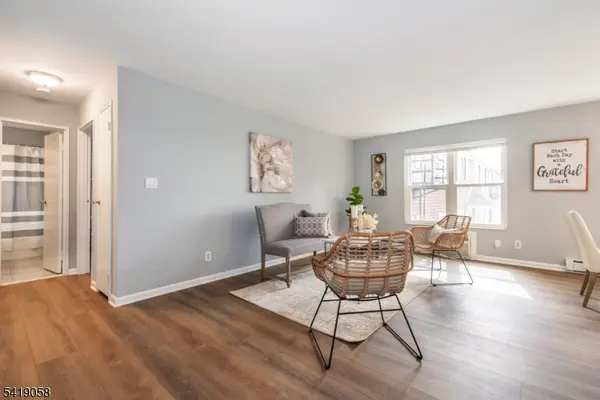 100 Pierson Miller Dr #9, Pompton Lakes Boro, NJ 07442