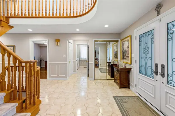 209 Ellerslie AVE, Toronto C07, ON M2N 1Y3