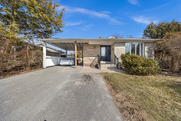 893 Douglas AVE, Pickering, ON L1W 1N7