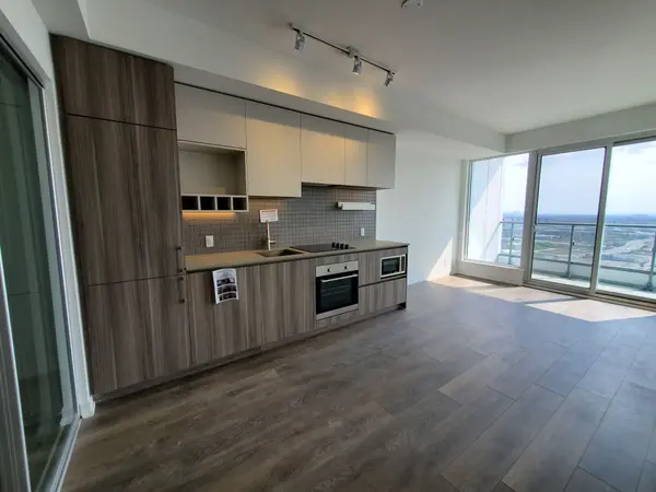 5 Buttermill AVE #4108, Vaughan, ON L4K 0J5