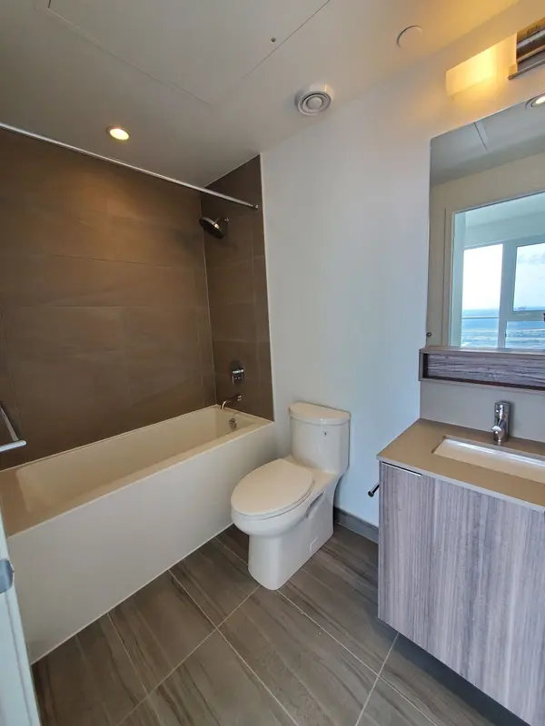 5 Buttermill AVE #4108, Vaughan, ON L4K 0J5