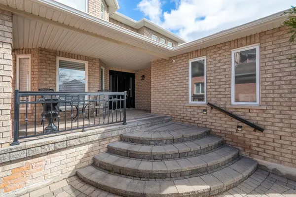 43 Brasswinds CT, Vaughan, ON L4L 9C6