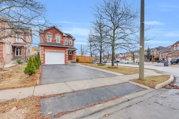 76 Sunley CRES, Brampton, ON L6Y 5B7