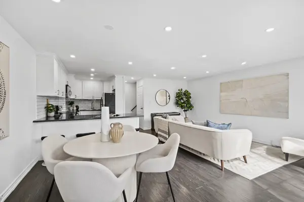 1055 Dundas ST E #179, Mississauga, ON L4Y 3X6