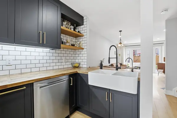 895 Maple AVE #636, Burlington, ON L7S 2H7