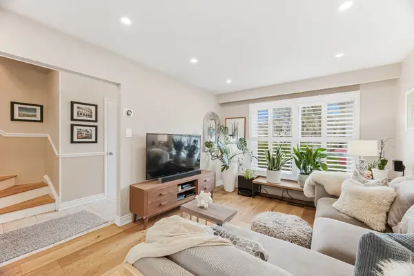 3368 Mainsail CRES, Mississauga, ON L5L 1H2