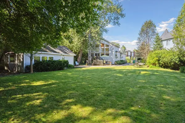 708 Montbeck CRES, Mississauga, ON L5G 1P3