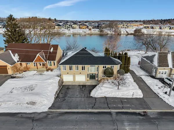 806 Laval ST, Casselman, ON K0A 1M0