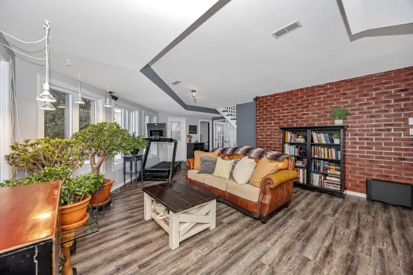 806 Laval ST, Casselman, ON K0A 1M0