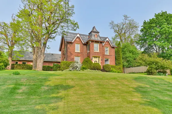 26 Nelson ST, Centre Hastings, ON K0K 2K0