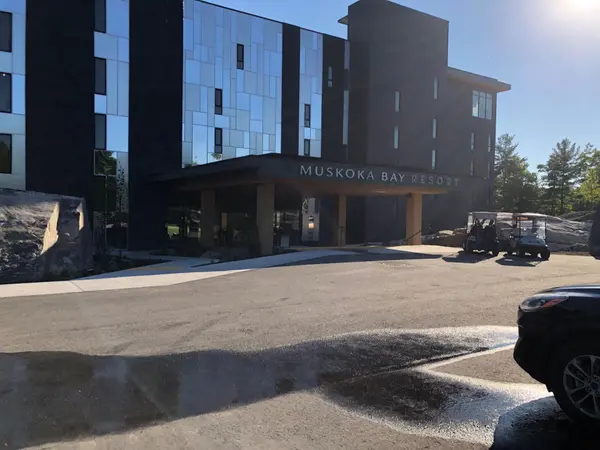 120 Carrick TRL #104, Gravenhurst, ON P1P 0A2