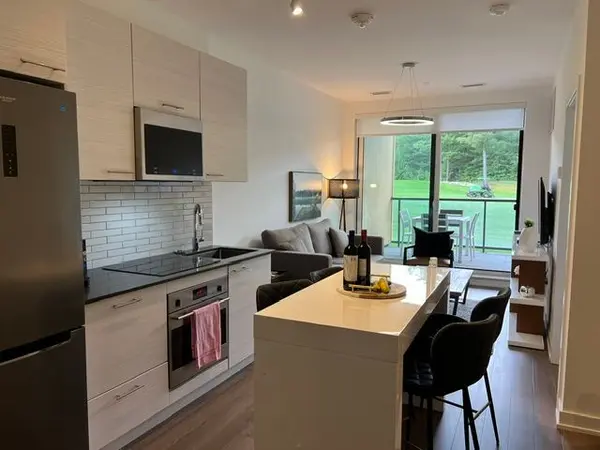 120 Carrick TRL #104, Gravenhurst, ON P1P 0A2