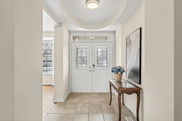 788 Kilbirnie DR, Barrhaven, ON K2J 0M4