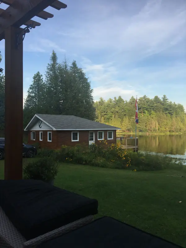 1022 Hummingbird LN, Frontenac, ON K0H 1B0