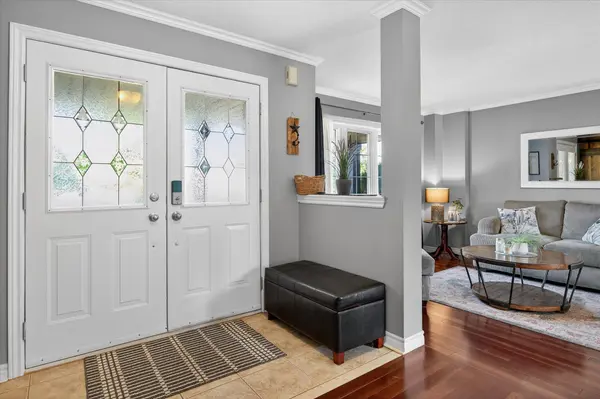 1726 Ravenwood DR, Peterborough, ON K9K 2P6