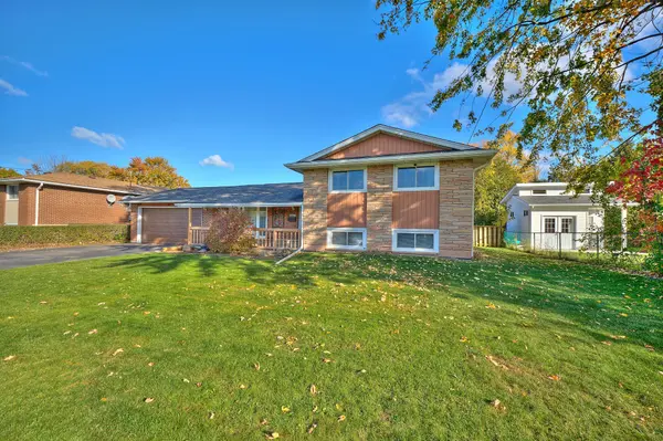 42 Emily ST, Grimsby, ON L3M 4A2