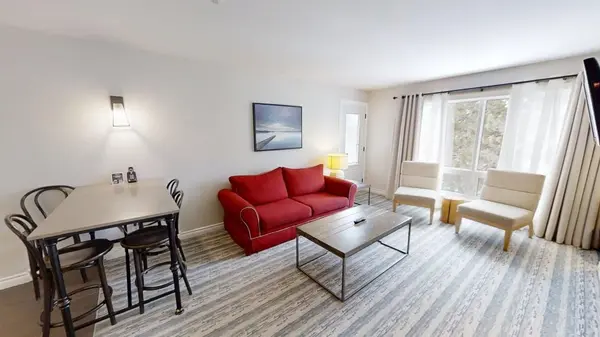 1235 Deerhurst DR #52-305, Huntsville, ON P1H 2E8