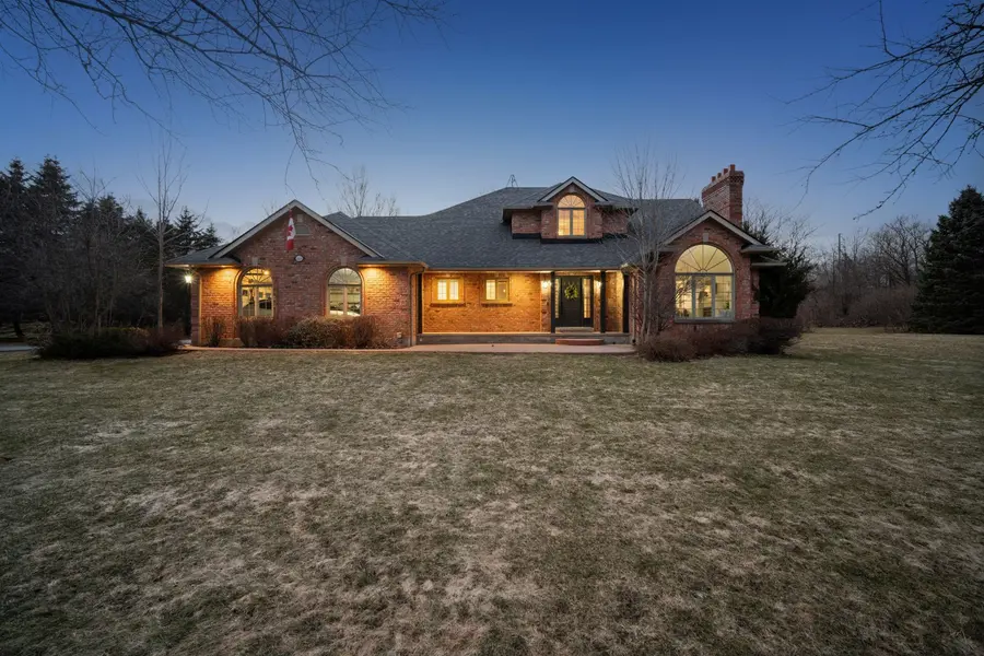 2255 Mohawk TRL, Milton, ON L0P 1B0