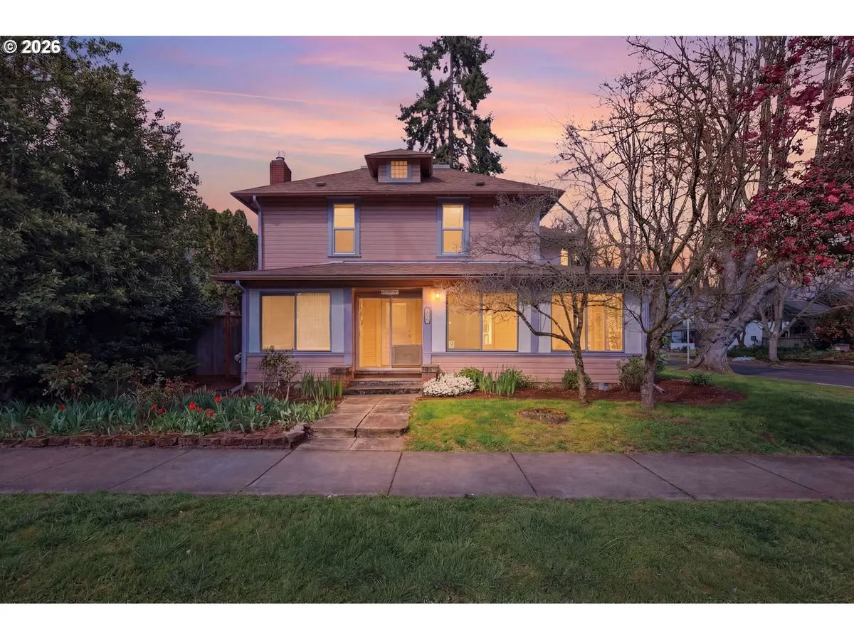 446 E ST, Springfield, OR 97477