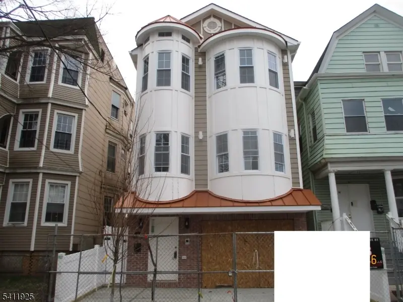 68 Lindsley Ave, Newark City, NJ 07106